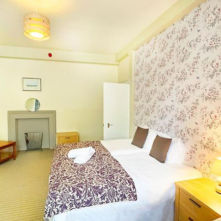 Kirkhill Estate Rooms 戈尔布里奇 外观 照片
