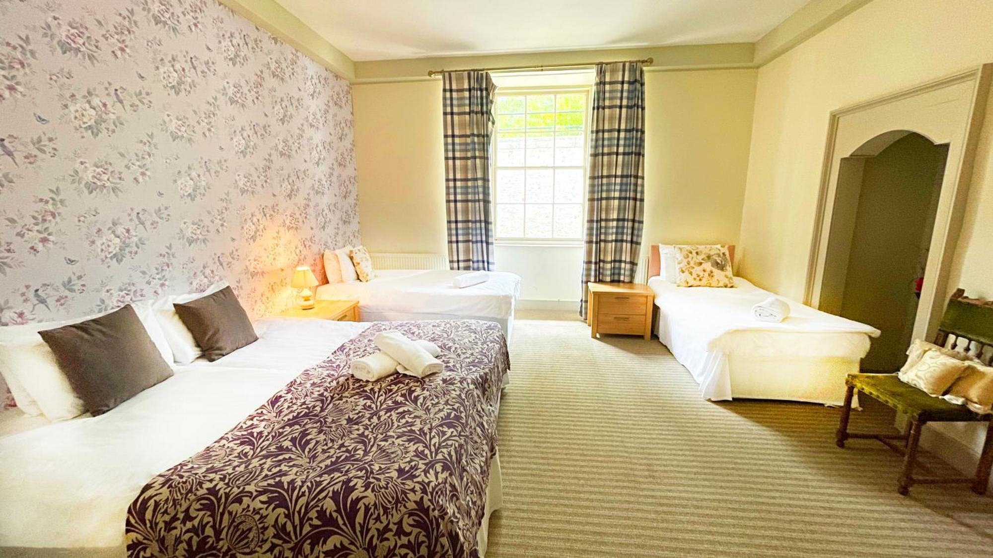 Kirkhill Estate Rooms 戈尔布里奇 外观 照片